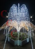 Световой фонтан для улицы "Скайлайн" 400х240 см белый/тепло-белый